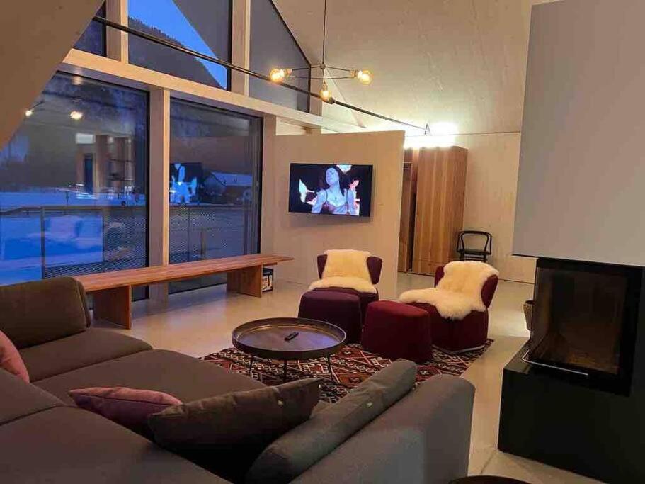Urban Alpine Penthouse With Lake View Maurach  Ngoại thất bức ảnh